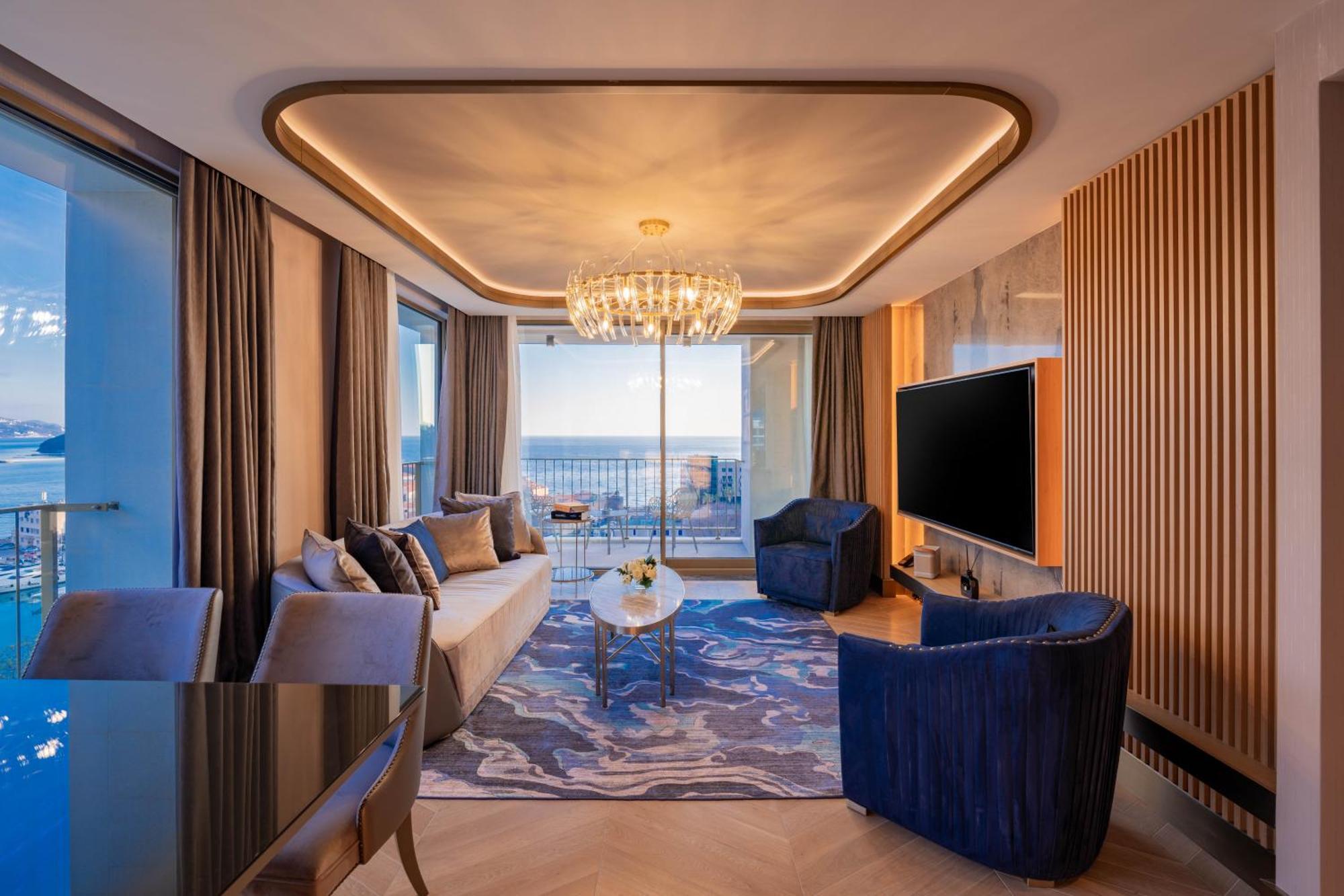 Merit Starlit Hotel & Residences Budva Exteriör bild
