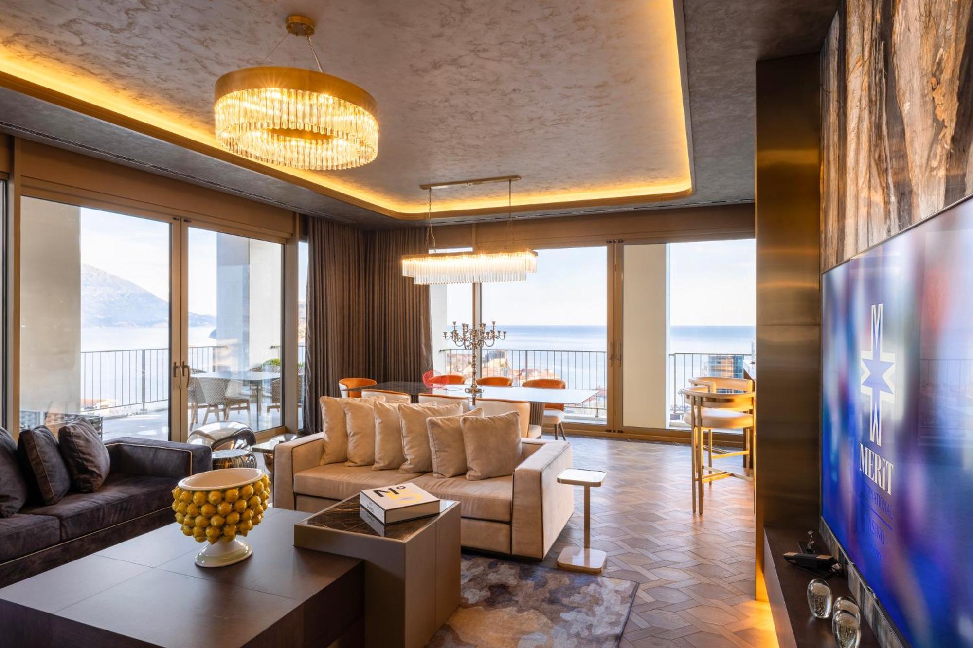 Merit Starlit Hotel & Residences Budva Exteriör bild